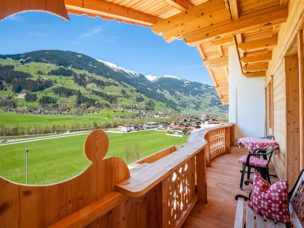 Beautiful Apartment In Ramsau With Balcony Ramsau im Zillertal Kültér fotó
